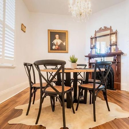 Historic Beauty In The Cbd! Parking And Wifi Lejlighed Launceston Eksteriør billede