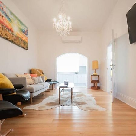 Historic Beauty In The Cbd! Parking And Wifi Lejlighed Launceston Eksteriør billede