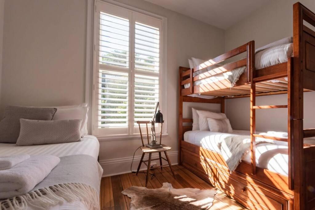 Historic Beauty In The Cbd! Parking And Wifi Lejlighed Launceston Eksteriør billede