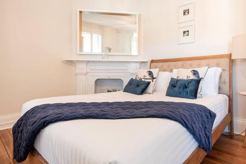 Historic Beauty In The Cbd! Parking And Wifi Lejlighed Launceston Eksteriør billede