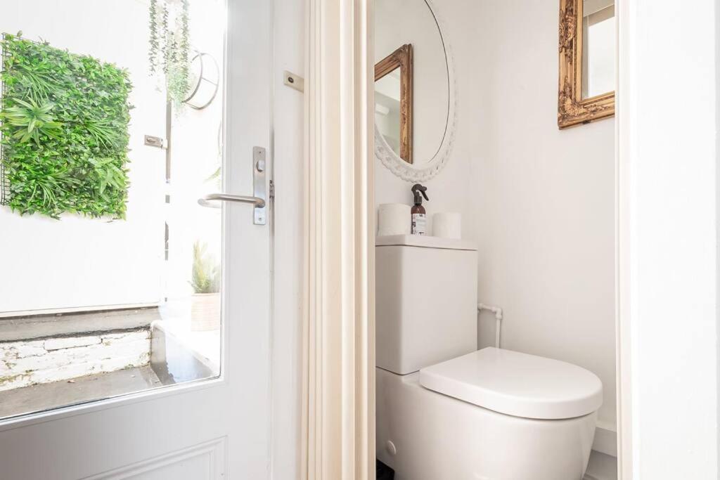 Historic Beauty In The Cbd! Parking And Wifi Lejlighed Launceston Eksteriør billede