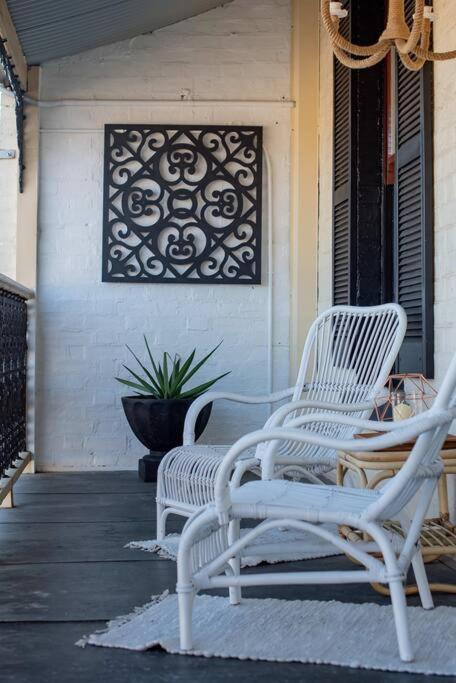 Historic Beauty In The Cbd! Parking And Wifi Lejlighed Launceston Eksteriør billede