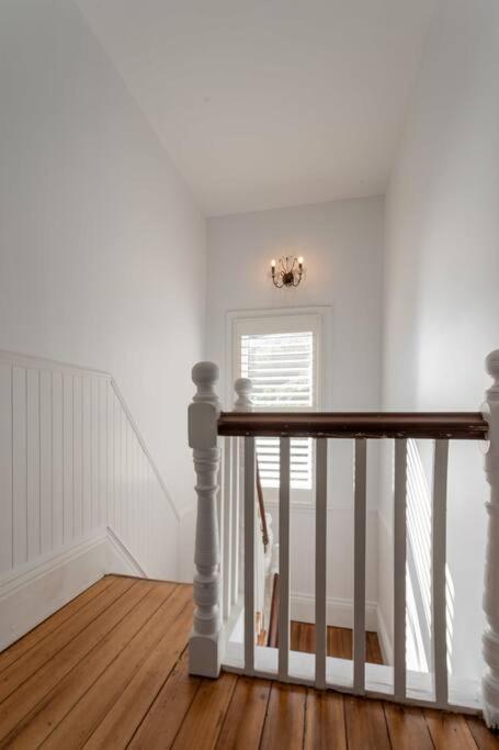 Historic Beauty In The Cbd! Parking And Wifi Lejlighed Launceston Eksteriør billede